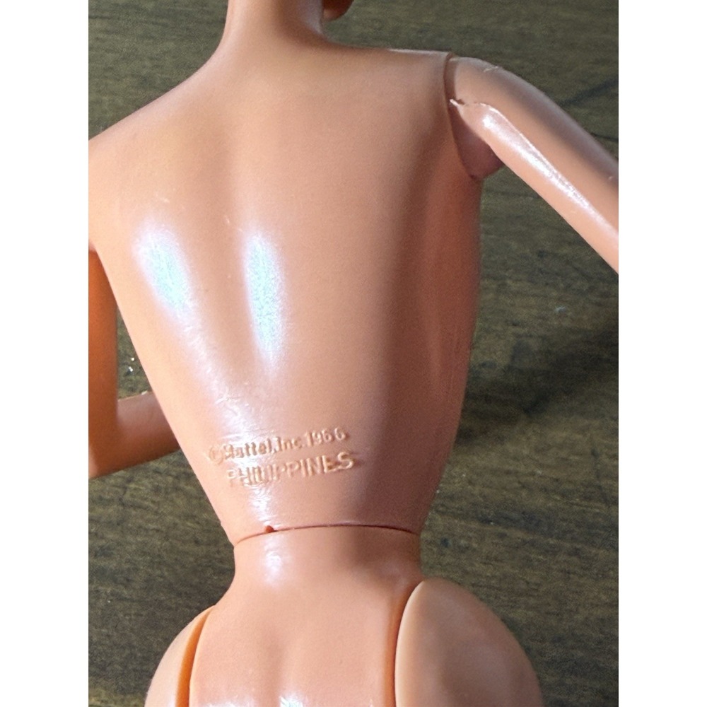 Vintage 1980s Barbie Doll Blonde Blue Eyes Twist Waist Philippines Mattel Nude - Picture 6 of 10